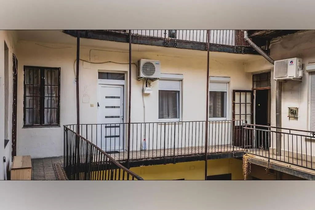 Cozy Aptmt In The Center*Ac*Electronic Door Locker Budapest Ungheria